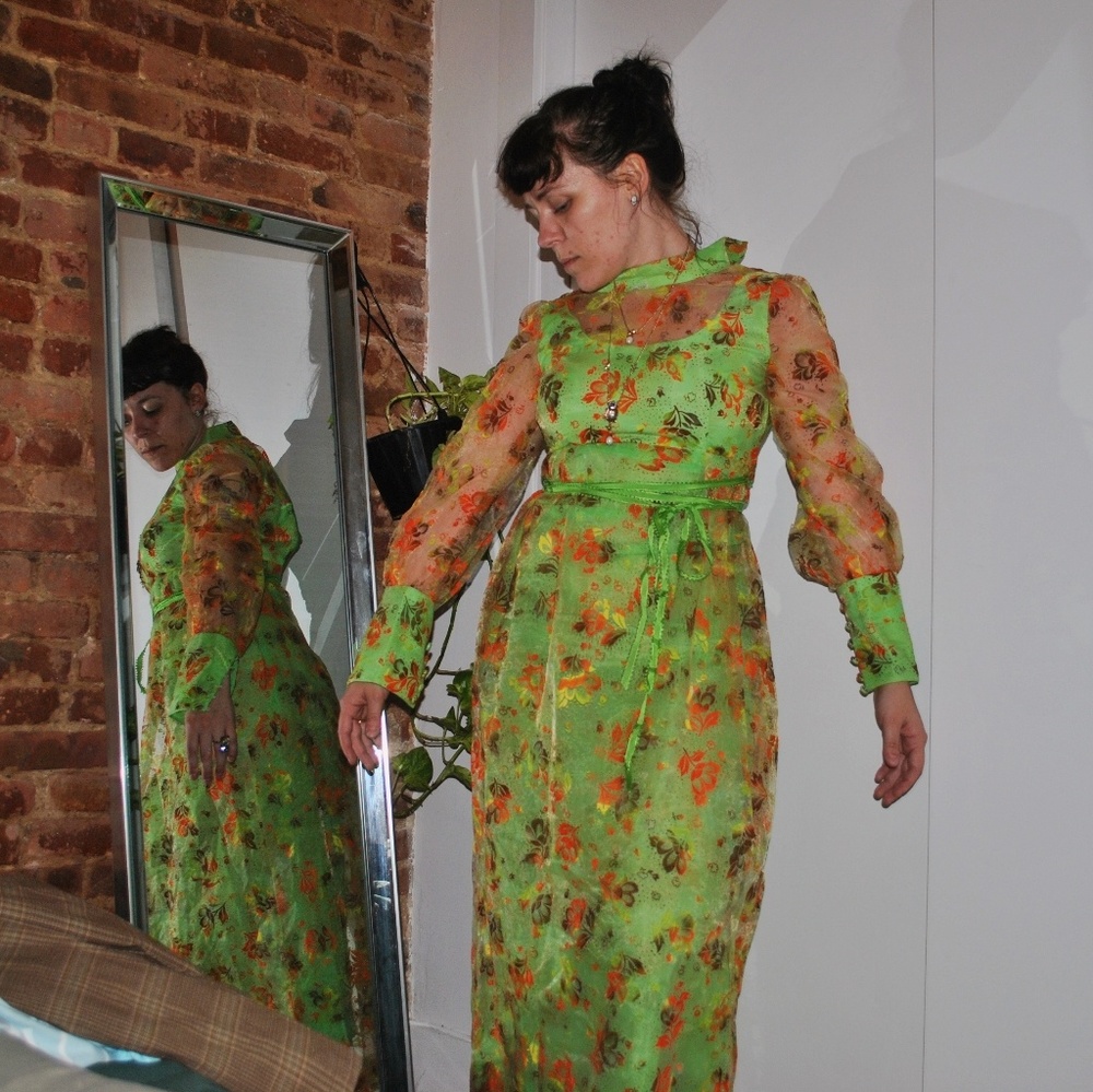 **sold on DEPOP** Vintage 60s Bright Dress ๐ฟ - Picture 2 of 7